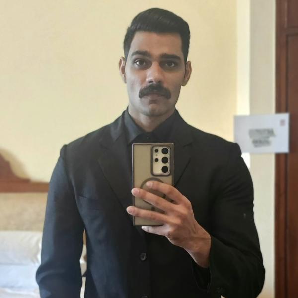 Abhishek Khari